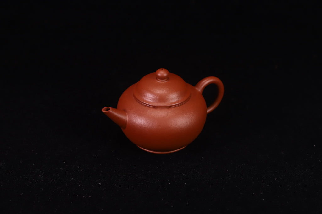 水平壶，原矿老朱泥，全手工制，容量125cc，内推7孔出水  作者：实力派陶手周云如