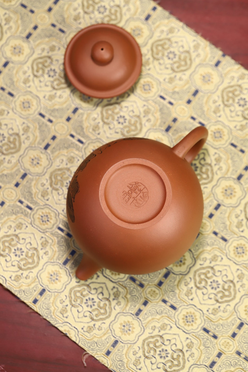 掇球壶，中华神刀国家级工艺美术师杨喜雨，原矿底槽清，精刻天地正气钟馗，容量310cc