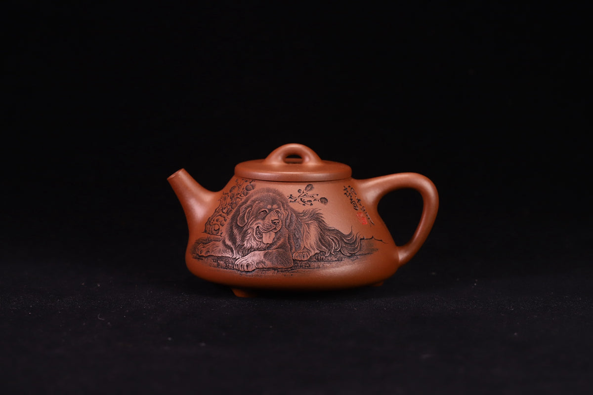 子冶石瓢，中华神刀国家级工艺美术师杨喜雨，原矿底槽清，精刻藏獒，容量300cc
