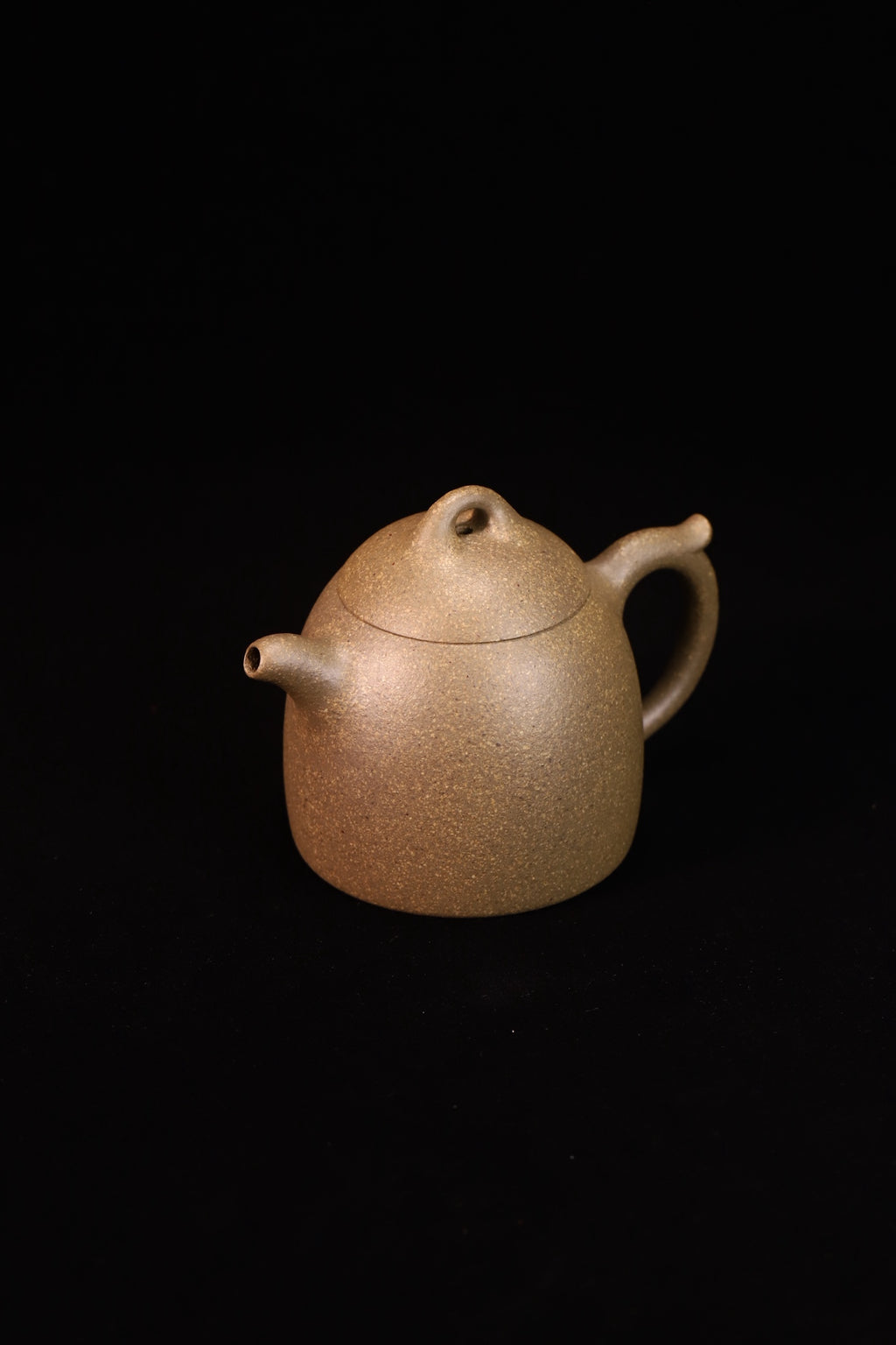 秦权·精品 内推出水孔/容量240cc/极品原矿老青段  作者：实力派陶手丁美荣