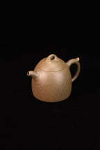 秦权·精品 内推出水孔/容量240cc/极品原矿老青段  作者：实力派陶手丁美荣