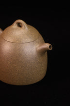 秦权·精品 内推出水孔/容量240cc/极品原矿老青段  作者：实力派陶手丁美荣