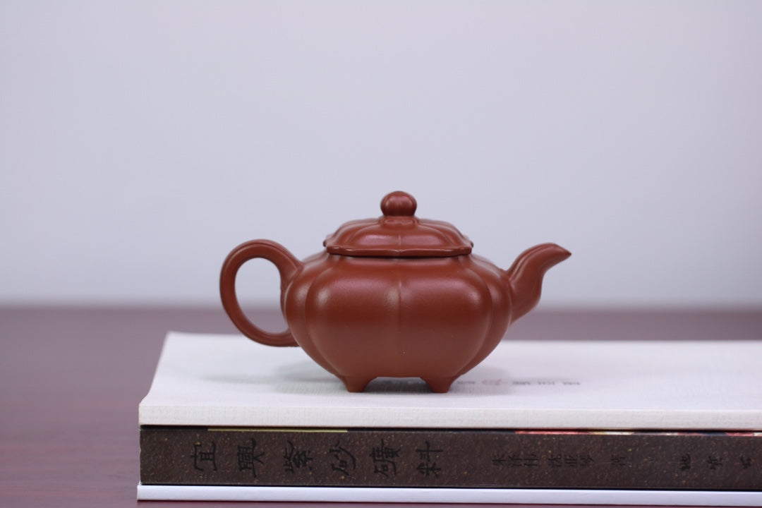 筋纹传炉·精品 /容量250cc/极品朱泥  作者：实力派陶手林伟