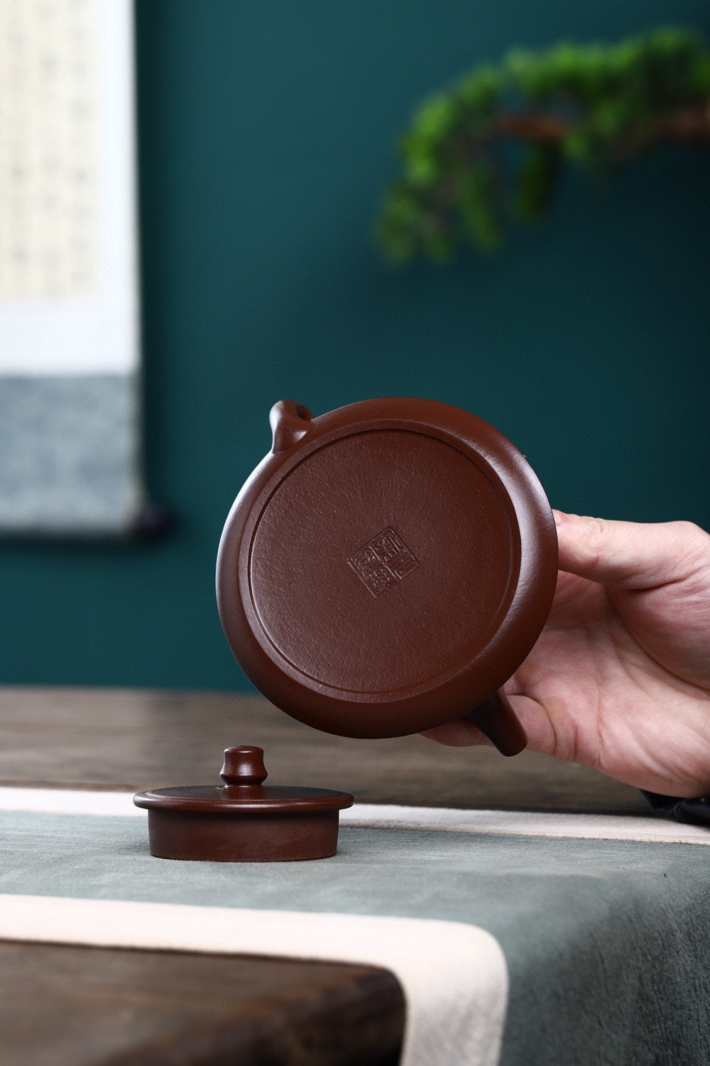 特价🉐️研高收藏级作品推荐【柱瓢】👍 极品紫朱泥（老师家藏五十多年老料市面罕见 ）200CC 作者：周新元 国家级正高级工艺美术师