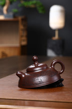 研高大师收藏级作品推荐【缘聚】[强] 冰窖老紫泥（老师家藏五十多年老料市面罕见 ）300CC 作者：周新元 国家级正高级工艺美术师