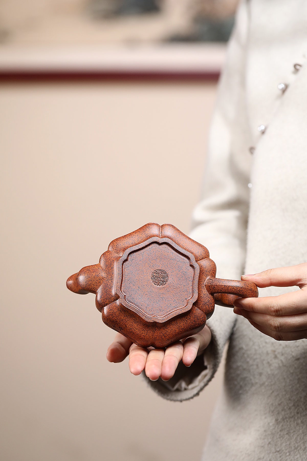 研高大师收藏级作品推荐【道洪玉璧】[强] 虎皮金砂（老师家藏五十多年老料市面罕见 ）300CC 作者：周新元 国家级正高级工艺美术师