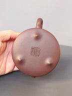 程辉大师 紫砂界功勋级领军人物·典藏臻品《三足周盘壶》——原矿极品乾隆清灰段·200cc ——中国陶瓷艺术终身成就奖获得者·程辉之作