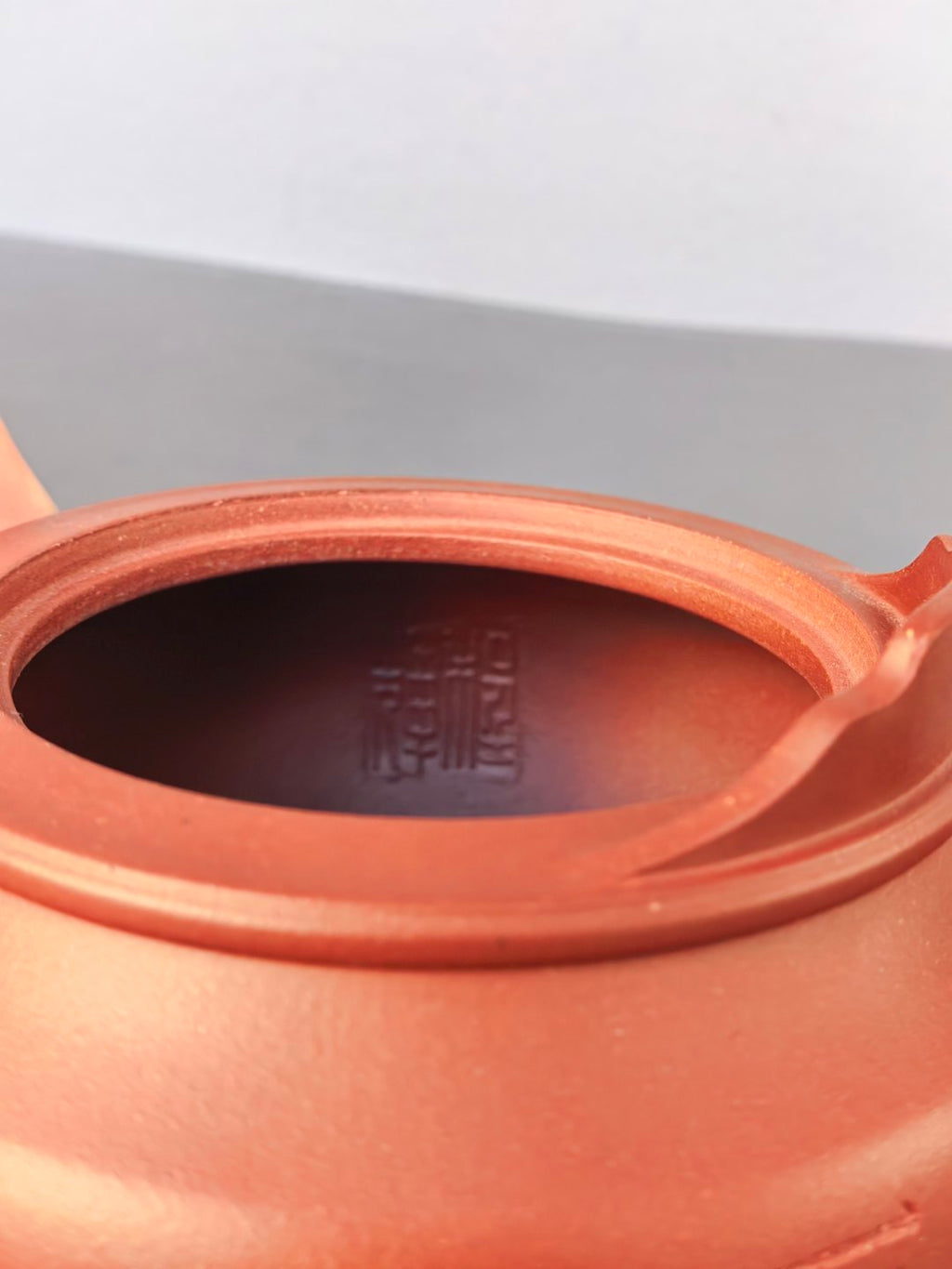 紫砂界的功勋级重器《禅意壶》 ——原矿极品底槽清·370cc ——中国陶瓷艺术终身成就奖获得者·程辉·制