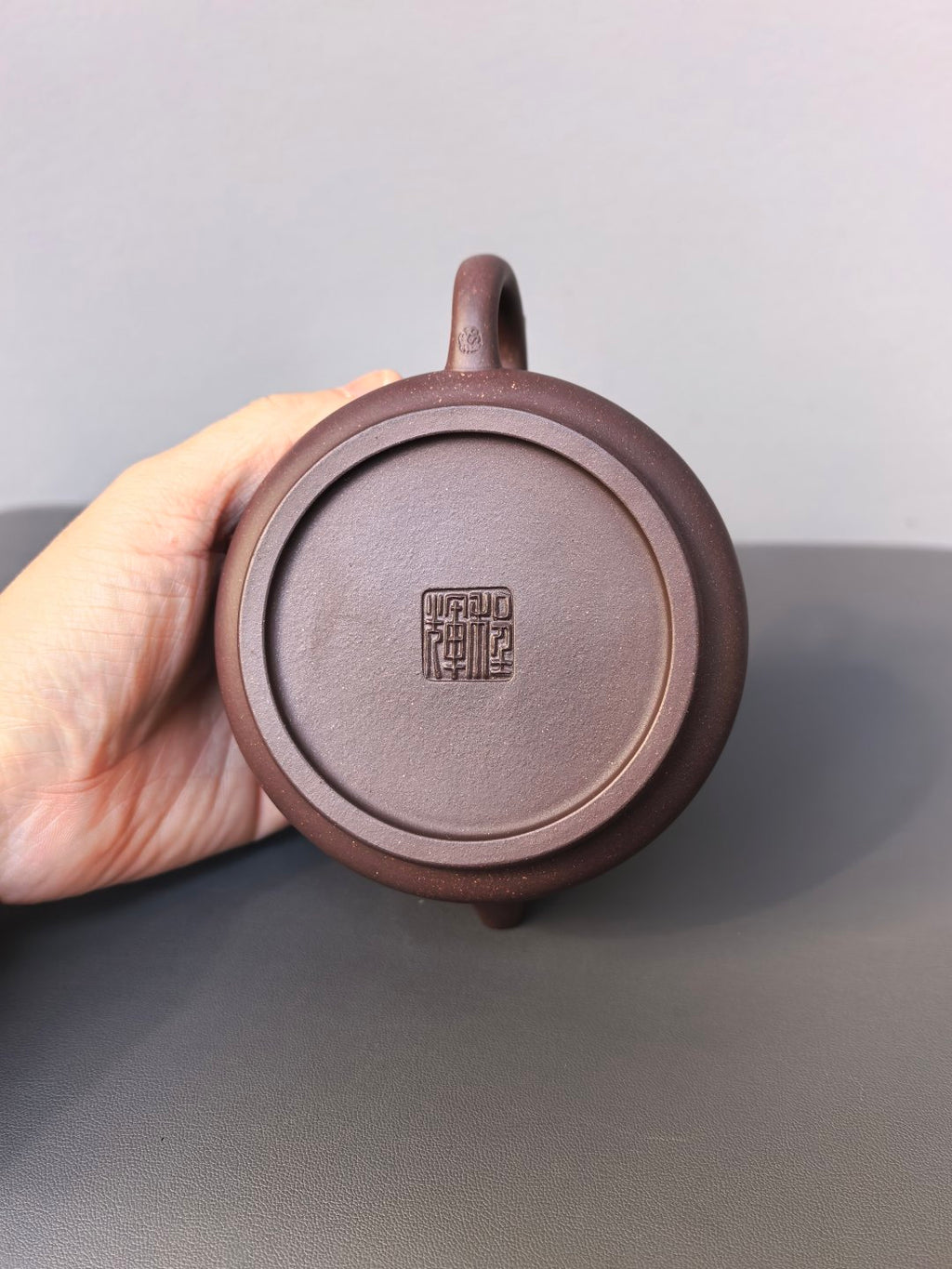 程辉大师 紫砂界功勋级领军人物·典藏臻品《凤鸣巨轮壶》——原矿极品乾隆青灰段·320cc ——中国陶瓷艺术终身成就奖获得者·程辉之作