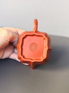 程辉大师 紫砂界的功勋级领军人物·精品佳作《菱花壶》——原矿极品朱泥·160cc ——中国陶瓷艺术终身成就奖获得者·程辉之作