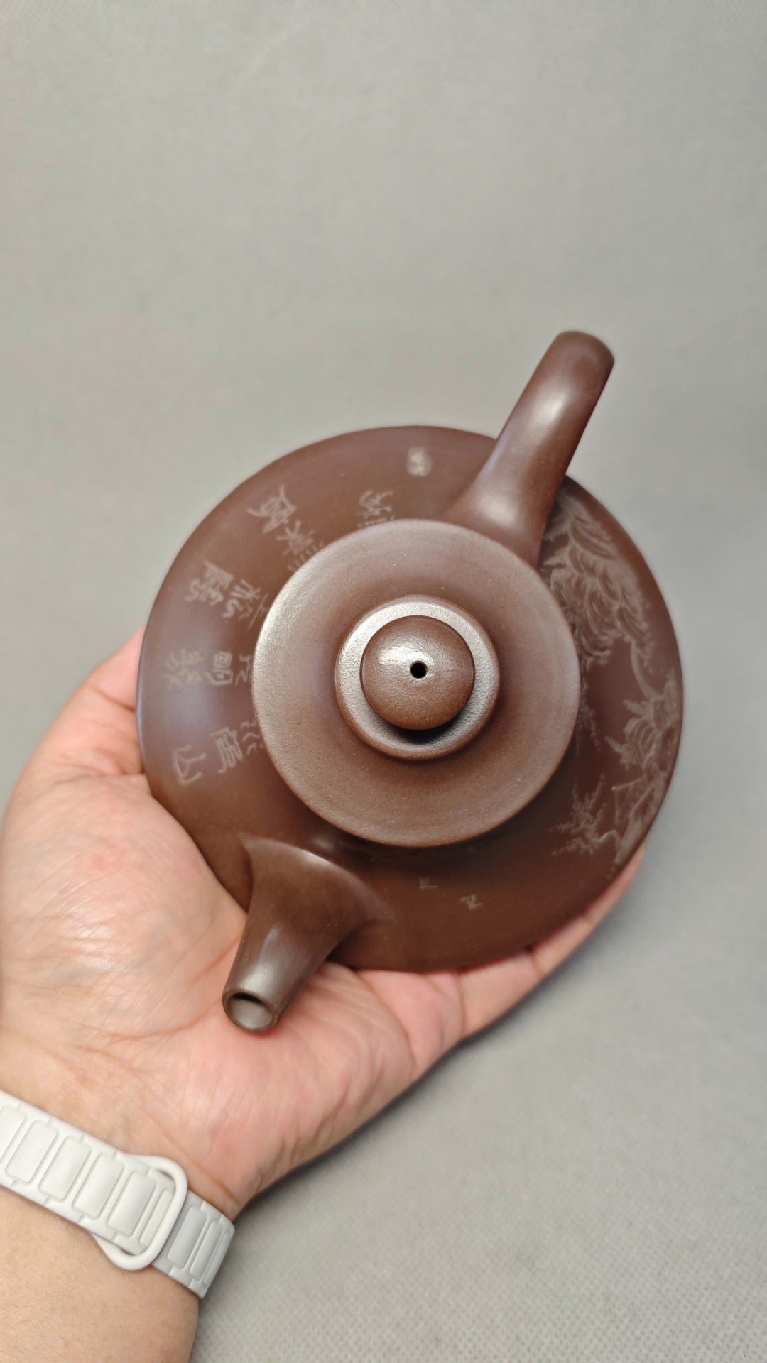 超薄胎、堆绘装饰 【云炉】 泥料：原矿紫泥    容量：330cc    孔数：9孔