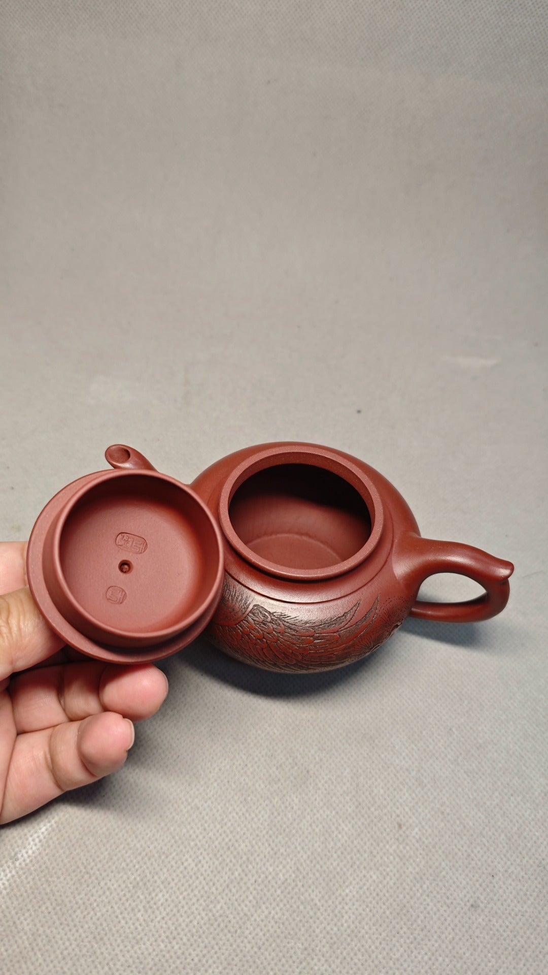 【笑樱】 泥料：原矿紫泥 容量：170cc    孔数：9孔