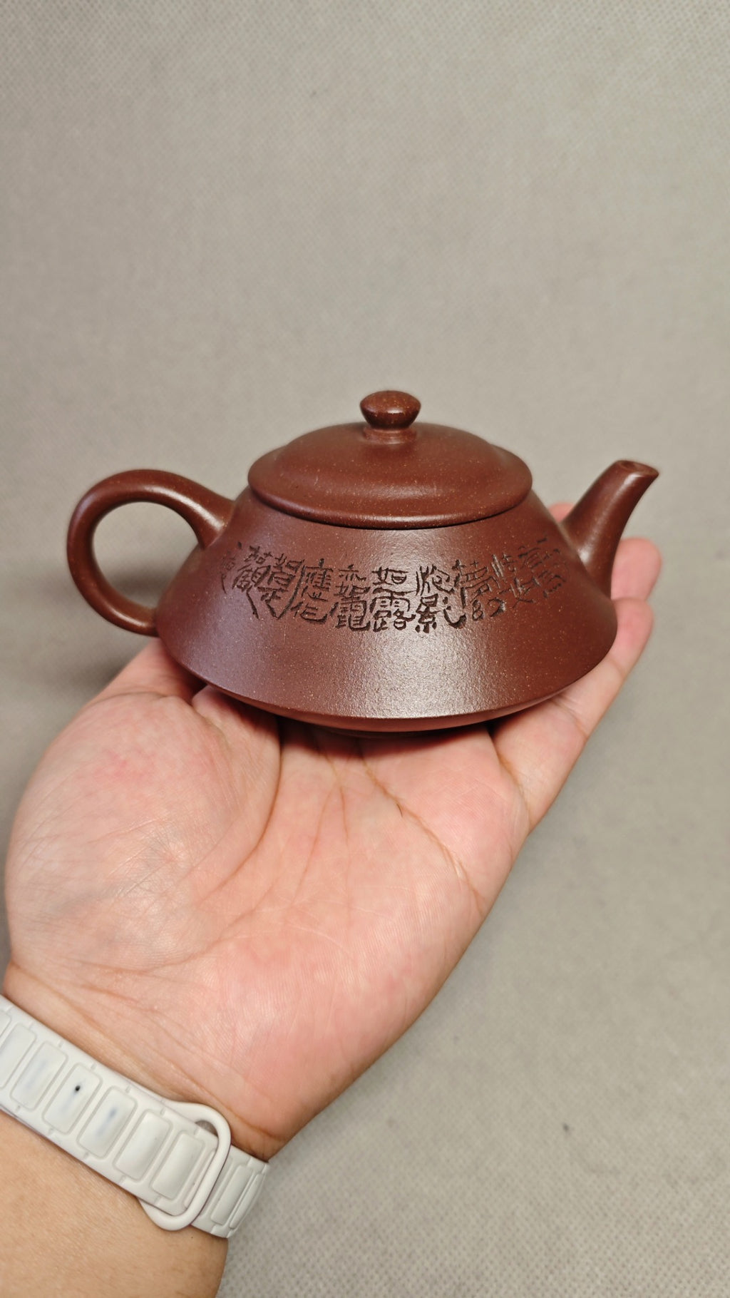 【蕴瓢】证书配套齐全 制壶：赵丽娟（国家级高级工艺美术师） 泥料：原矿紫泥 容量：220cc    孔数：9孔