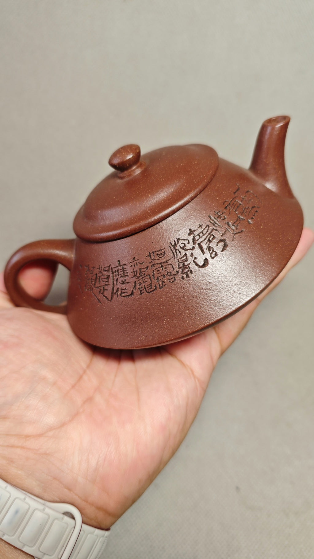 【蕴瓢】证书配套齐全 制壶：赵丽娟（国家级高级工艺美术师） 泥料：原矿紫泥 容量：220cc    孔数：9孔