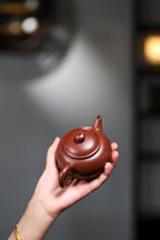 杨鹏全手工薄胎水上瓢【水平壶】泥料：鸡眼底槽清（一泡茶后泥料包浆立现）容量：250cc。作者：实力派名家杨鹏老师全手工制作