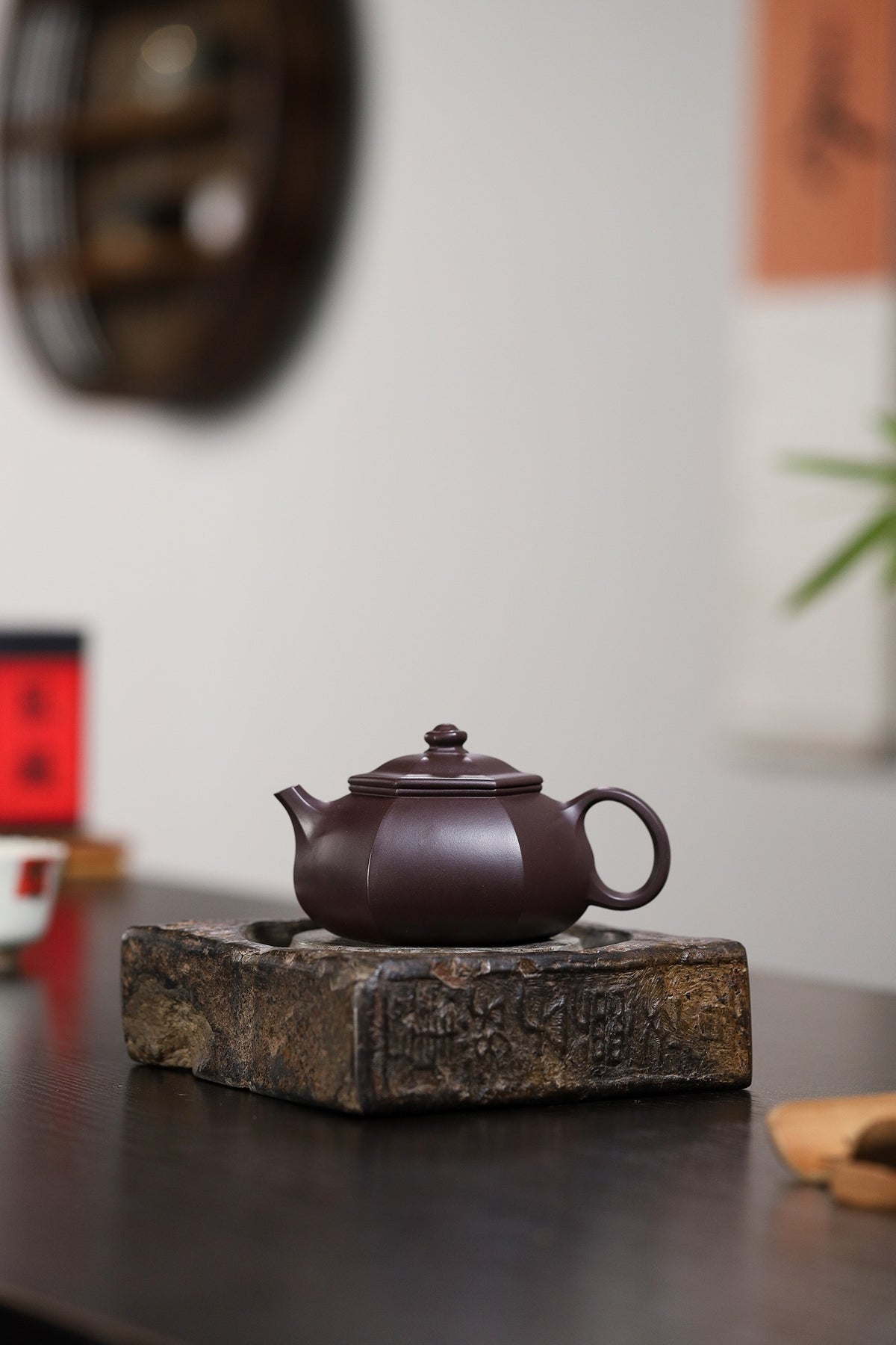 顾景舟同款泥料，杨军保老师制作【品名】六方寒江【作者】国家级工艺美术师杨军保【泥料】黑墩头【容量】200cc