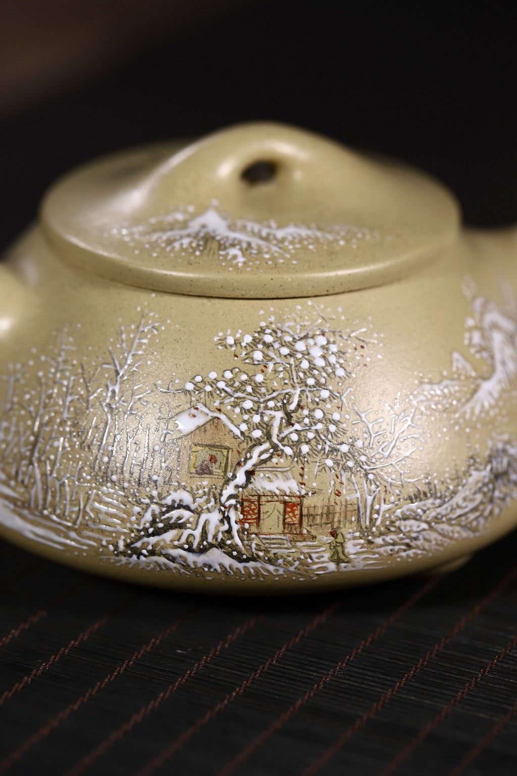 大师许成权高徒张丽老师制壶，陶瓷艺术大师沈凯老师装饰新品【景舟石瓢 · 踏雪飞鸿】270cc