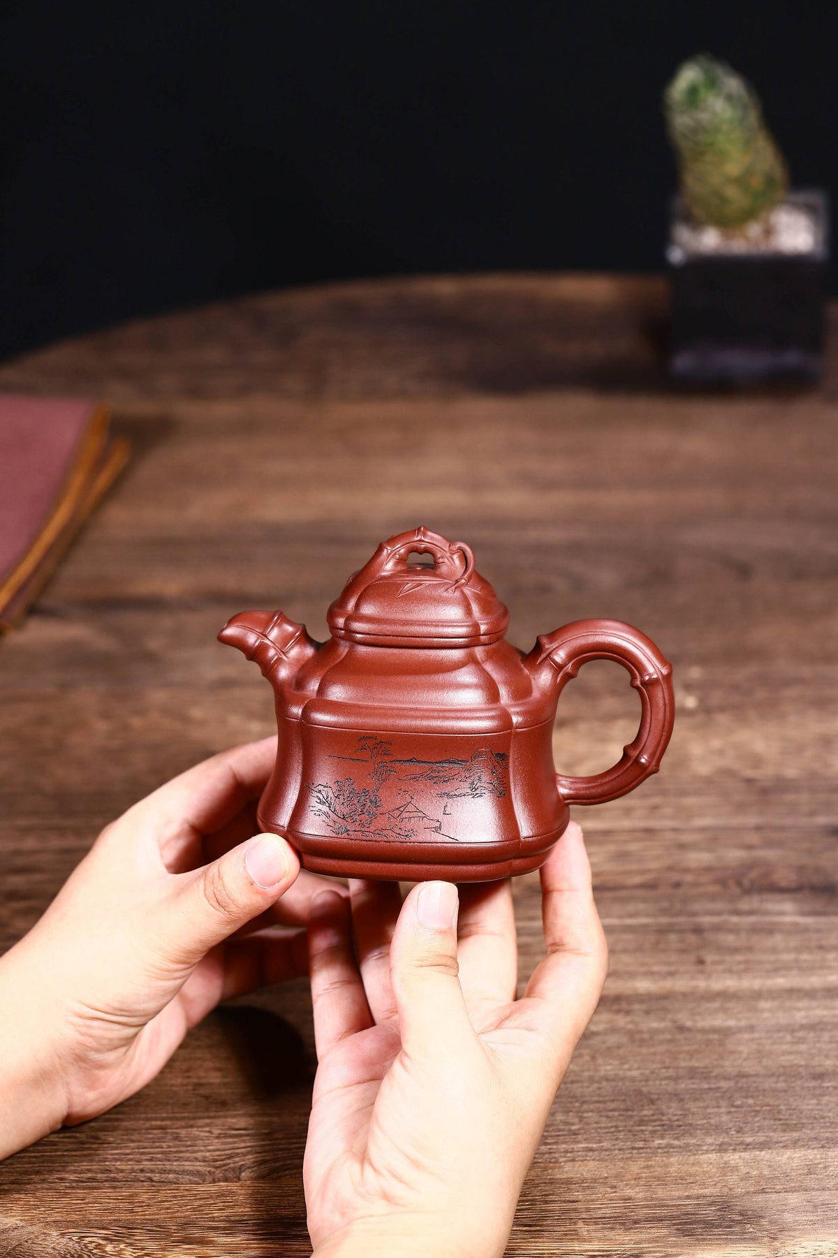 高工精制【四方竹鼎】做工严谨 精选原矿底槽清制成，更见醇厚古穆，280cc气韵非凡