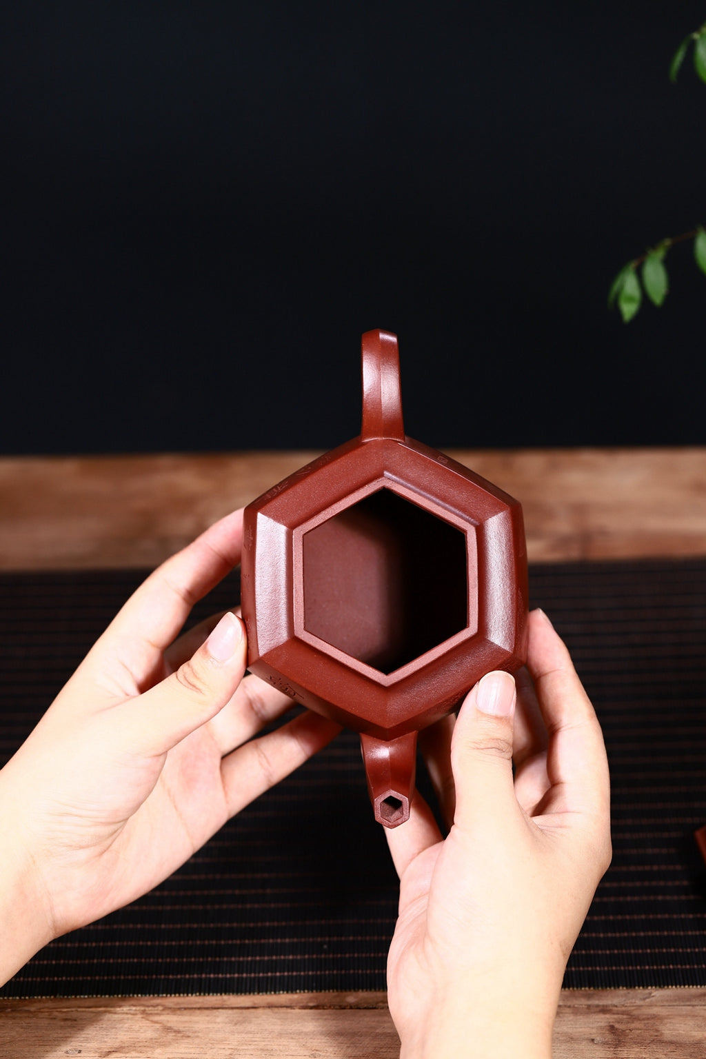 省大师/研高庄老师巅峰创作紫泥【华玉方壶】上新！360cc【珍品】