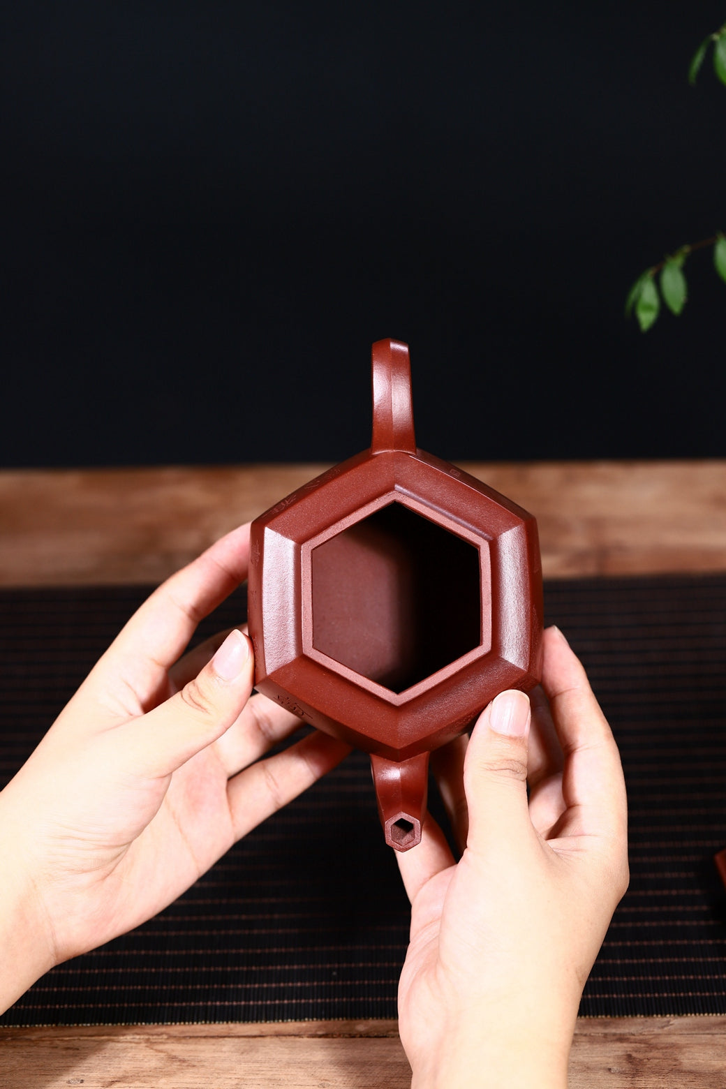省大师/研高庄老师巅峰创作紫泥【华玉方壶】上新！360cc【珍品】