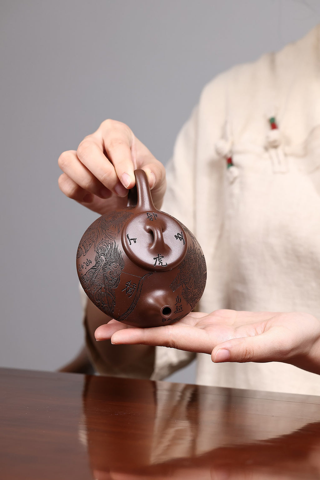 东盟紫砂行业领军人物新作【子冶石瓢丶五虎上将】_陶刻圣手—国礼艺术家(高级)（储国峰） 东盟紫砂行业领军人物 _国家级高级工艺美术师 _原矿文革紫泥 200cc