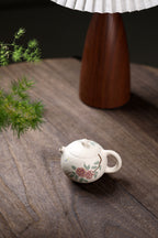 【西施】 泥料：白段 容量：150cc 作者：蒋建华