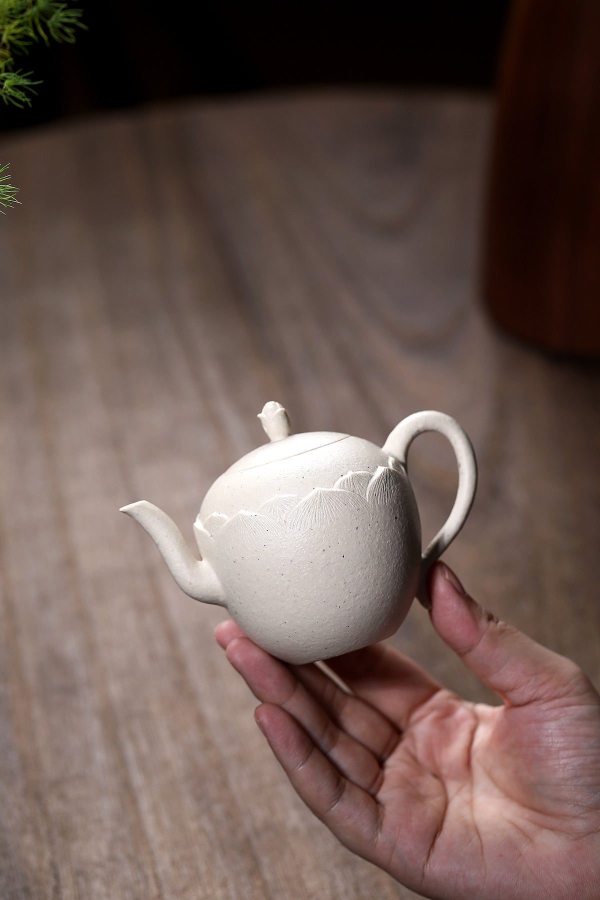 【美人肩】 泥料：白段 容量：160cc 作者：蒋鹏