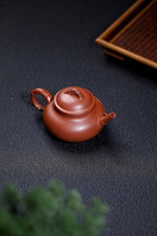 【容天】 泥料：红降坡 容量：160cc 作者：徐静