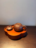 【西施】 手工锤纹工艺 泥料：老紫泥 容量：160cc 作者：蒋鹏