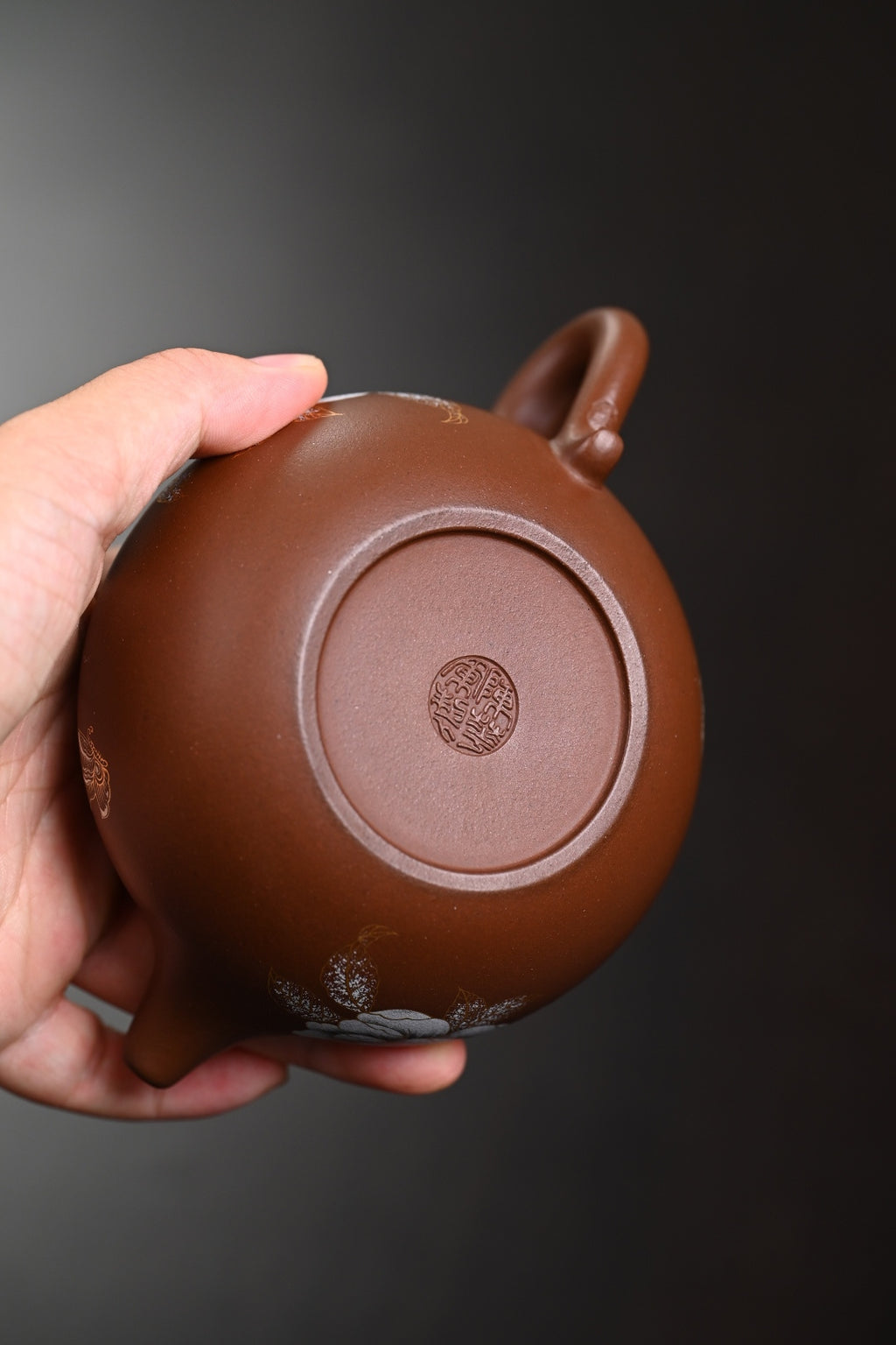 『仿古』金银装饰 文革老紫泥·容量260cc·9孔出水·内推·陈华军（国家级工艺美术师）
