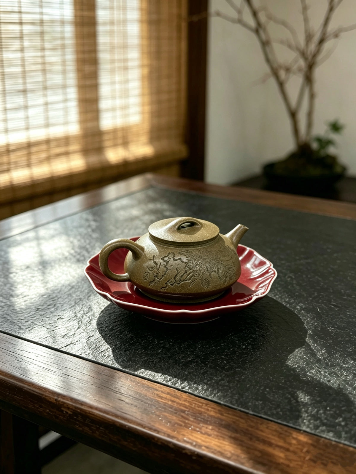 紫砂七老任淦庭嫡孙 百年任氏当代家主 缶硕后嗣  品名：世恒石瓢 容量：250cc 泥料：老团泥 （老段泥） 作者：任俊寅