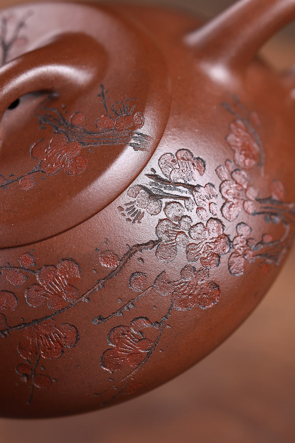 省大师勇淑英作品收藏【纳瓢】 泥料：极品文革泥 容量：200cc  作者：勇淑英 江苏省陶瓷艺术大师  工艺：手工制作，收藏价值高👍