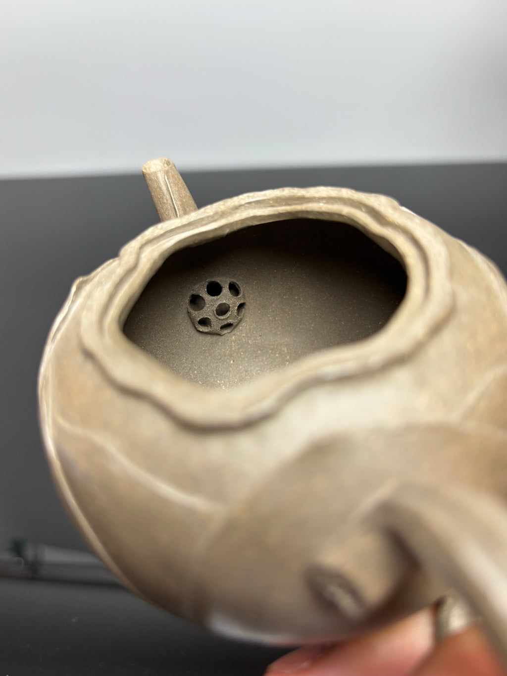 蒋蓉之女 传世花器｜蒋艺华·非遗紫砂巅峰重器《连连高升壶》收藏传世·高端礼赠艺术珍品！  ——原矿优质蟹壳青段·200cc ——中国传统陶瓷艺术大师·蒋艺华 制