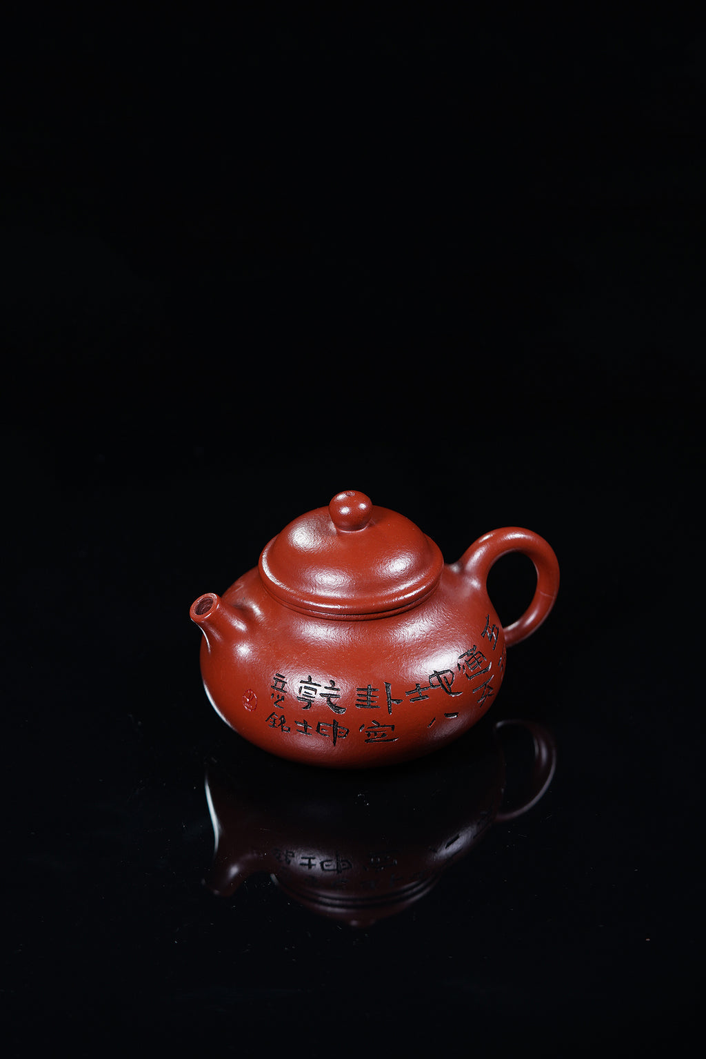 中国陶瓷艺术终身成就奖｜储立之大师传世典藏重器《容天壶》是礼藏双宜首选的高端艺术品！  ——原矿优质 老朱砂·320cc
