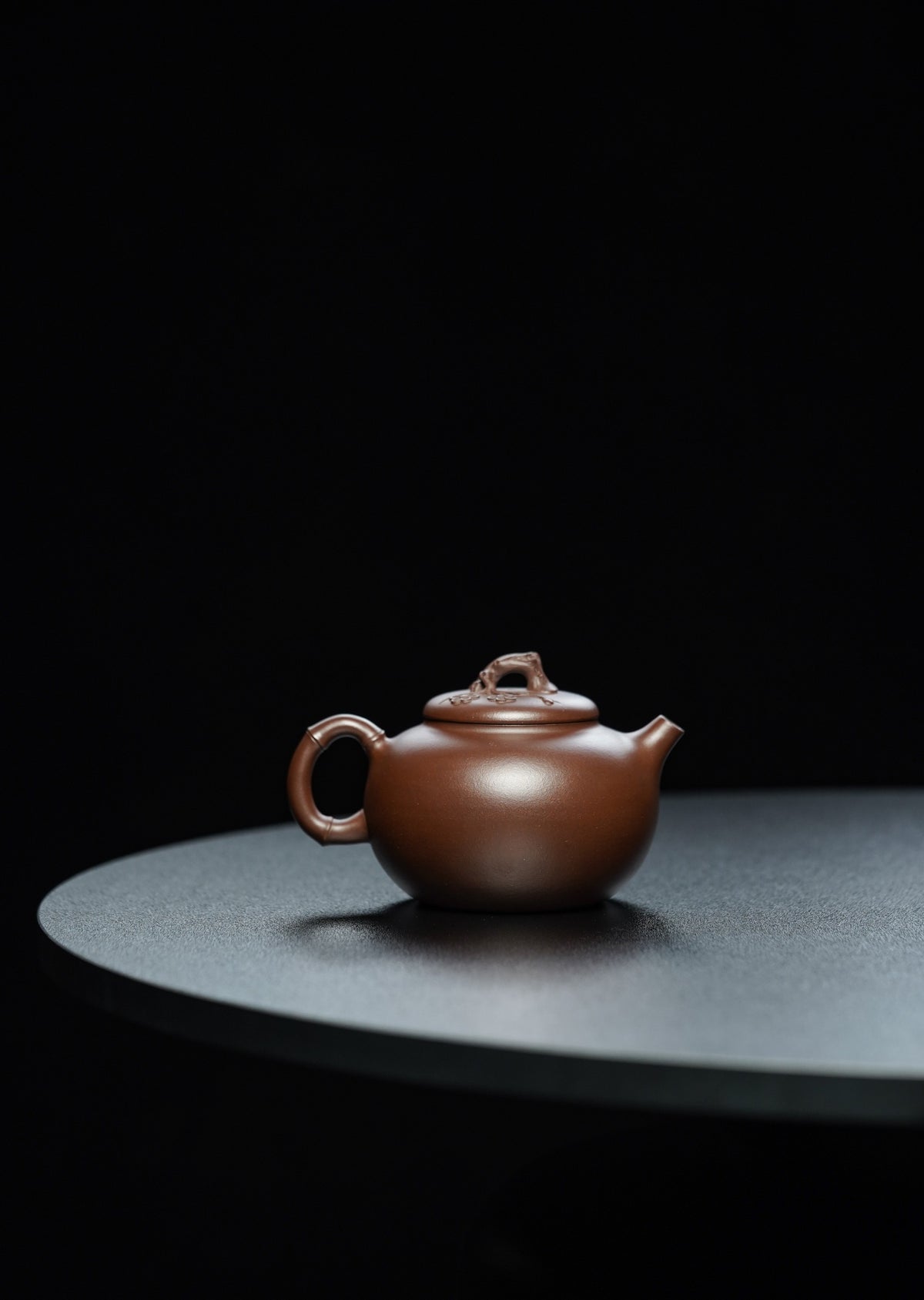 中国陶瓷艺术终身成就奖｜储立之大师传世典藏重器《梅竹双清壶》是礼藏双宜首选的高端艺术品！  ——原矿优质 紫泥·350cc