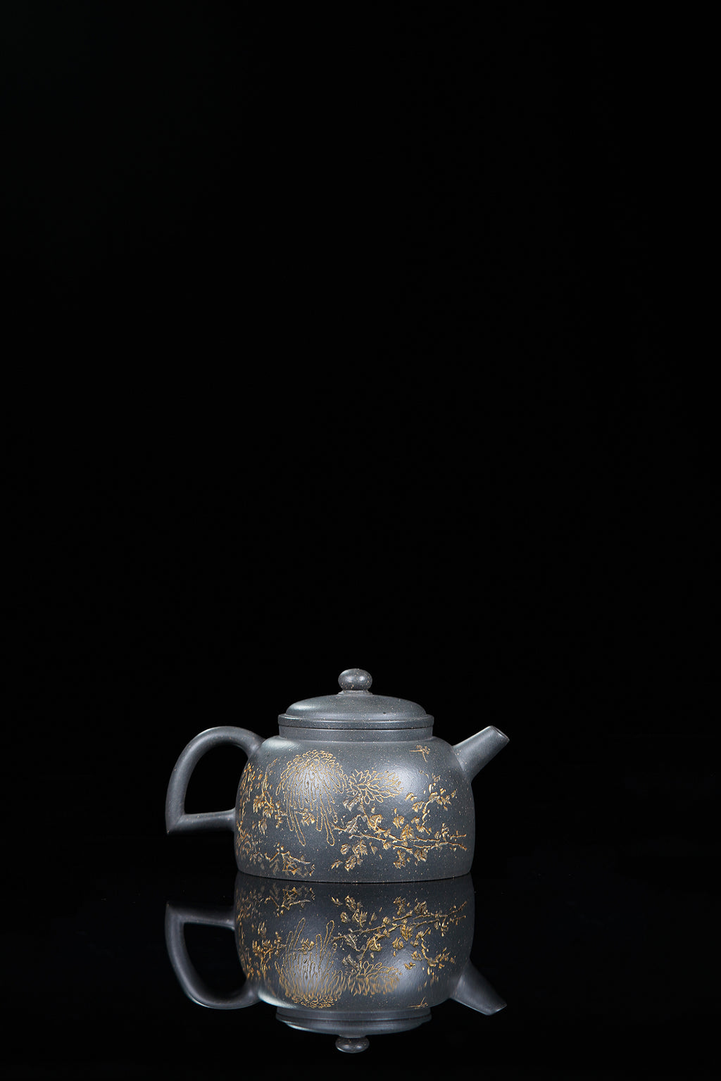 中国陶瓷艺术终身成就奖｜储立之大师传世典藏重器《墨韵壶》是礼藏双宜首选的高端艺术品！  ——原矿优质 雪花青·220cc