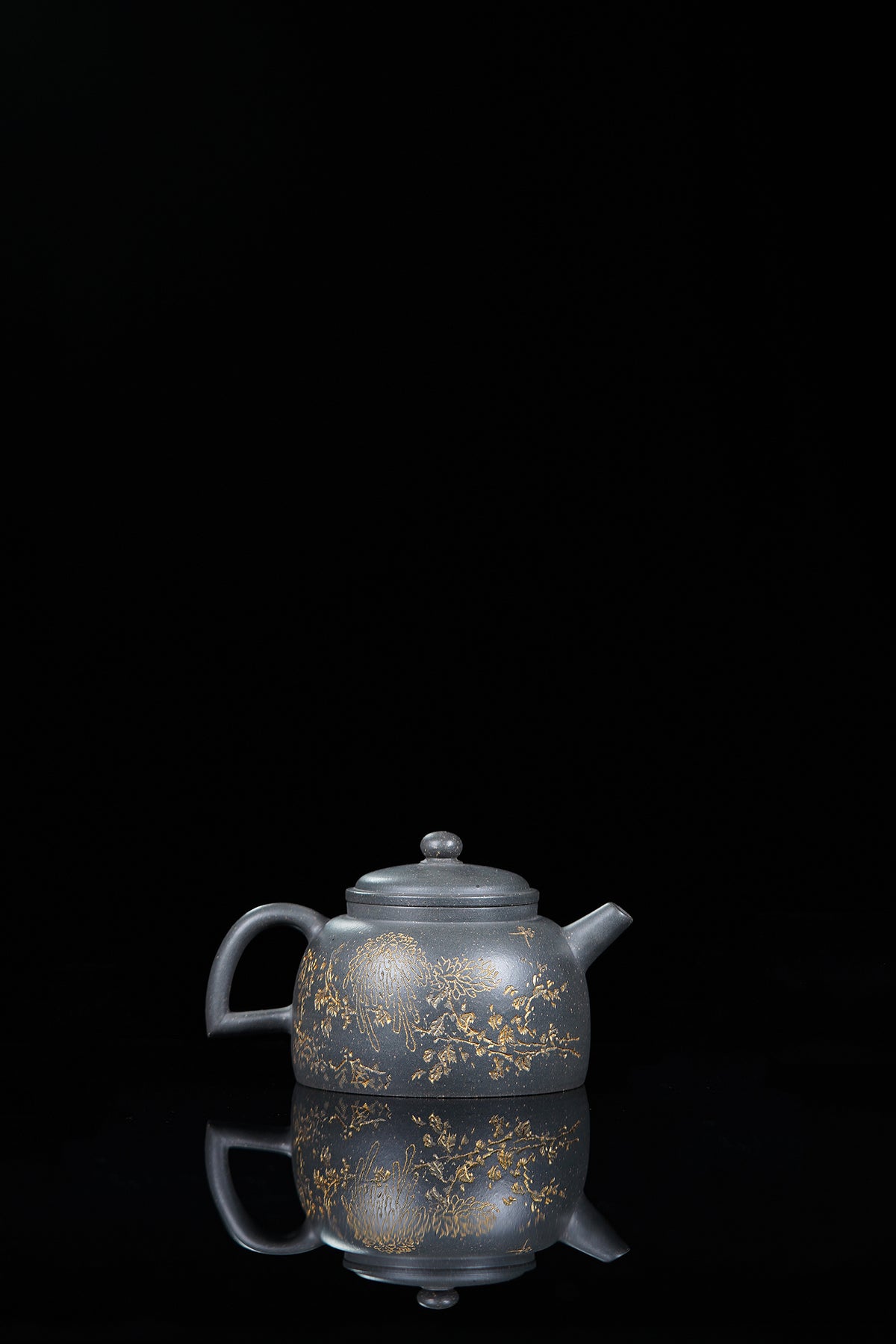 中国陶瓷艺术终身成就奖｜储立之大师传世典藏重器《墨韵壶》是礼藏双宜首选的高端艺术品！  ——原矿优质 雪花青·220cc