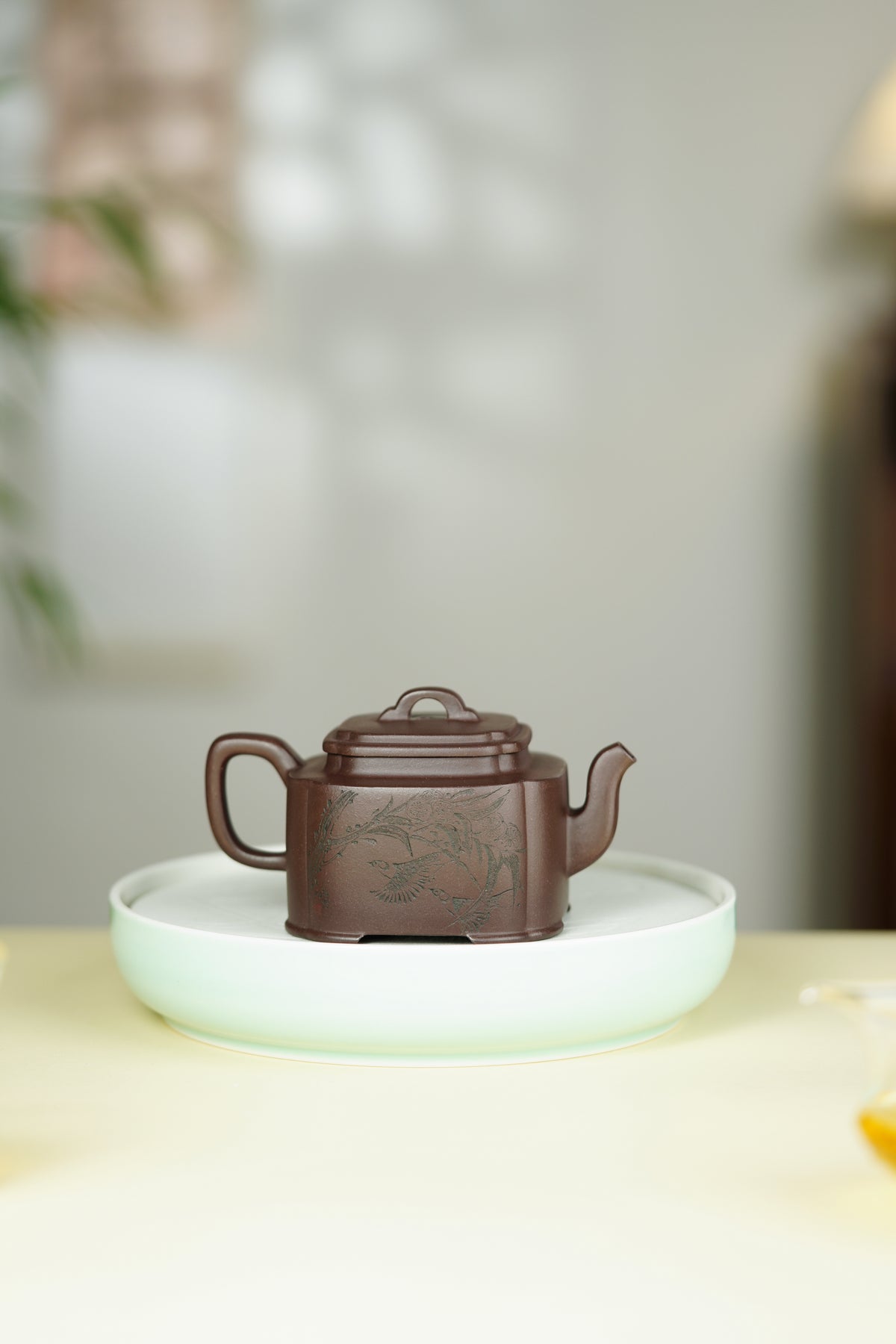 百年传承 紫砂世家｜大生壶第四代嫡传·范秀芳紫砂臻品《四方抽角桥鼎》传世收藏·礼赠双绝重器！  ——原矿优质紫泥·180cc ——江苏省陶瓷艺术大师·范秀芳 制