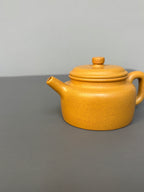 实拍，宜兴原矿紫砂·好料好工《德钟》极力推荐小精品！ ——原矿优质黄金段泥·120cc ——实力派陶艺家·张真真