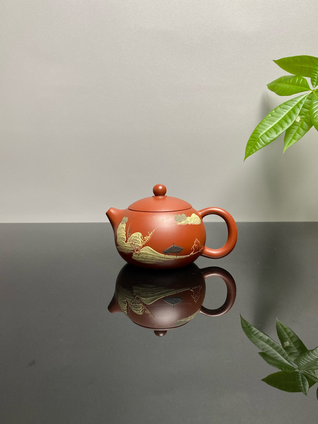 原矿紫砂好料好工《西施壶》实用精品！  ——原矿优质朱泥·220cc ——紫砂陶艺家·高华生·马慧新
