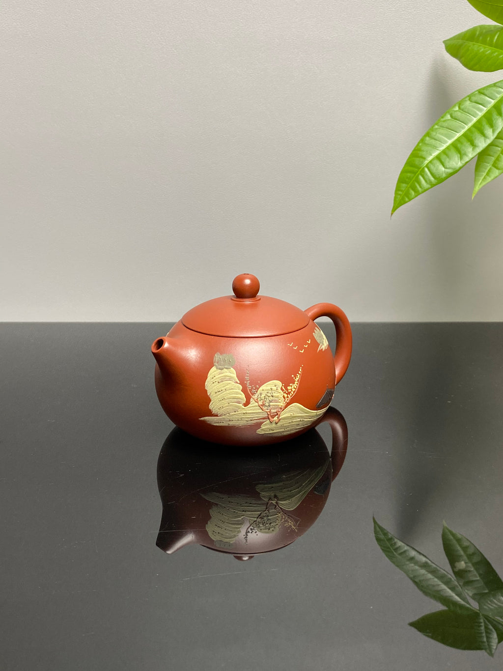 原矿紫砂好料好工《西施壶》实用精品！  ——原矿优质朱泥·220cc ——紫砂陶艺家·高华生·马慧新