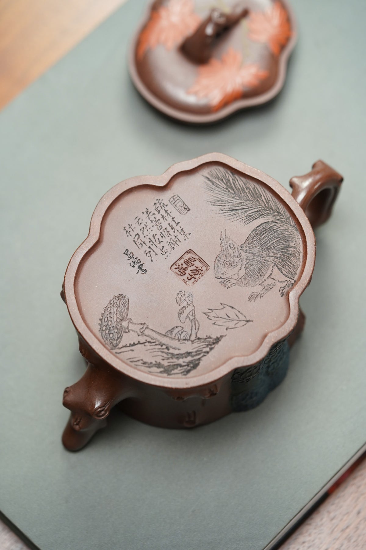 景舟嫡传·昌鸿紫砂｜双国大师李昌鸿《秋意壶》是您传世典藏与高端礼赠的优选之作 ——原矿优质紫泥·330cc