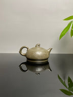 蒋蓉之女 传世花器｜蒋艺华·非遗紫砂巅峰重器《涟漪壶》收藏传世·高端礼赠艺术珍品！  ——原矿优质古玉青段·430cc（入册款代表作）
