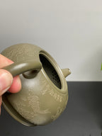 蒋蓉之女 传世花器｜蒋艺华·非遗紫砂巅峰重器《涟漪壶》收藏传世·高端礼赠艺术珍品！  ——原矿优质古玉青段·430cc（入册款代表作）