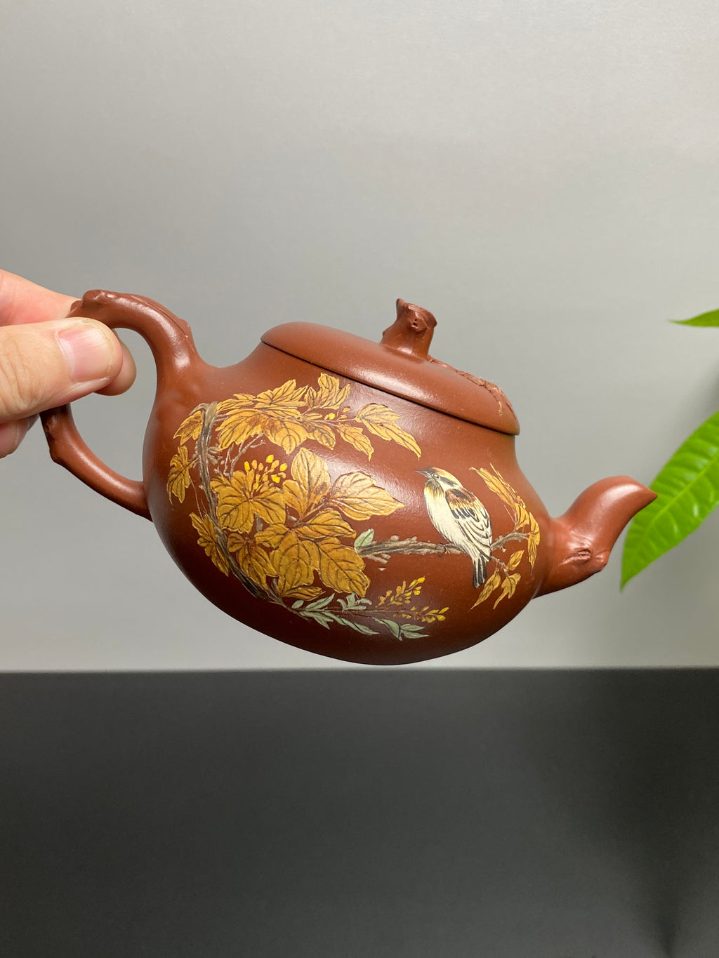 蒋蓉之女 传世花器｜蒋艺华·非遗紫砂巅峰重器《枫叶壶》收藏传世·高端礼赠艺术珍品！  ——原矿优质老清水·400cc（入册款代表作）