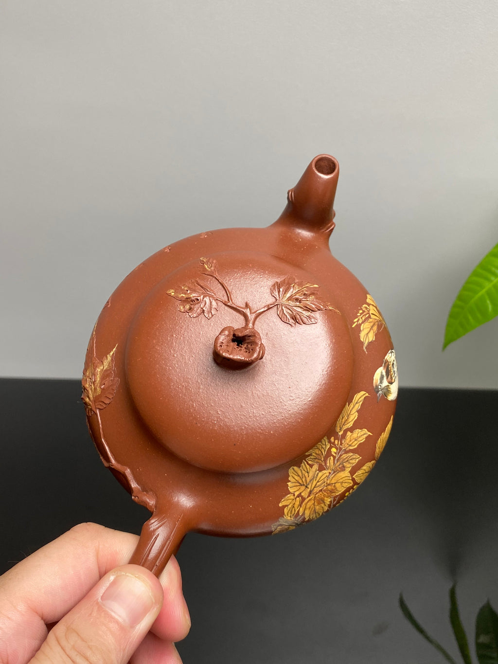 蒋蓉之女 传世花器｜蒋艺华·非遗紫砂巅峰重器《枫叶壶》收藏传世·高端礼赠艺术珍品！  ——原矿优质老清水·400cc（入册款代表作）