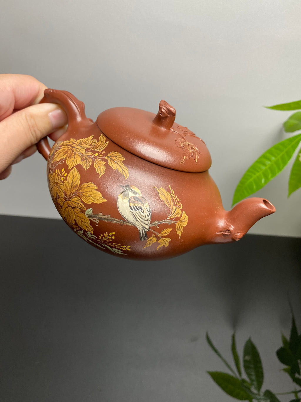 蒋蓉之女 传世花器｜蒋艺华·非遗紫砂巅峰重器《枫叶壶》收藏传世·高端礼赠艺术珍品！  ——原矿优质老清水·400cc（入册款代表作）
