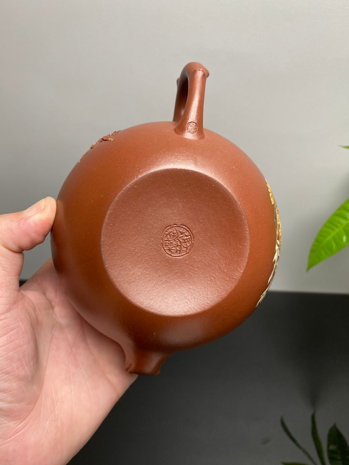 蒋蓉之女 传世花器｜蒋艺华·非遗紫砂巅峰重器《枫叶壶》收藏传世·高端礼赠艺术珍品！  ——原矿优质老清水·400cc（入册款代表作）