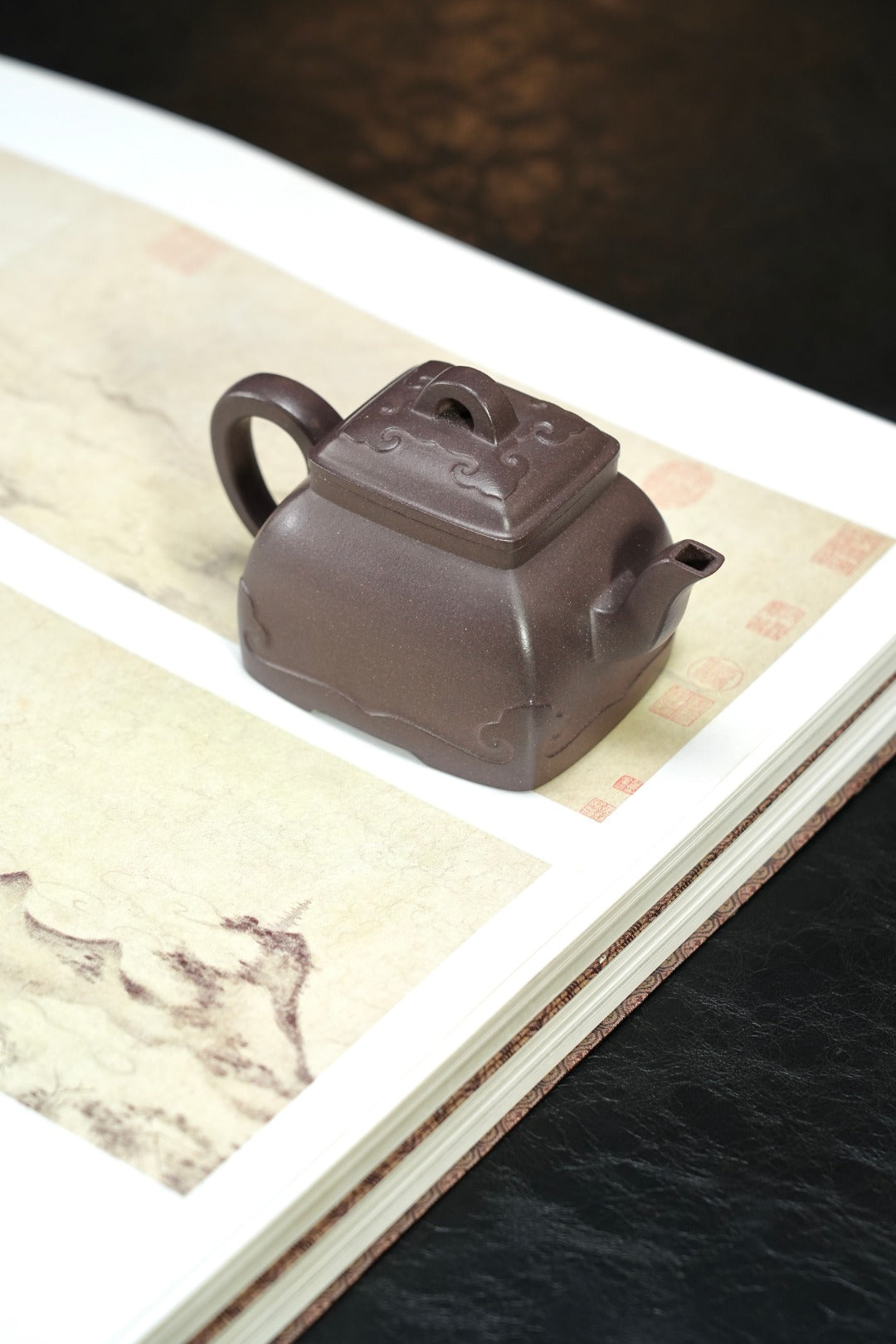 紫砂界80后方器标杆·耿浩潜力臻品《云纹四方壶》高工耿浩全手工亲制，甄选原矿优质青灰紫泥·200cc